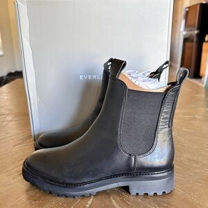 Everlane Chelsa Boot Size 8